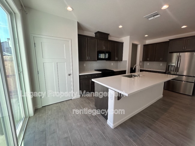 1105 Hiramatsu Ln