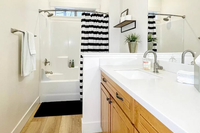 Photo - 142 SW 19th St