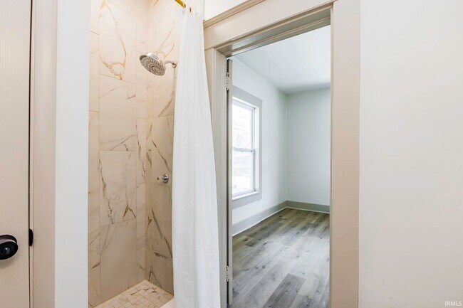 400 E Highland Ave Unit 1