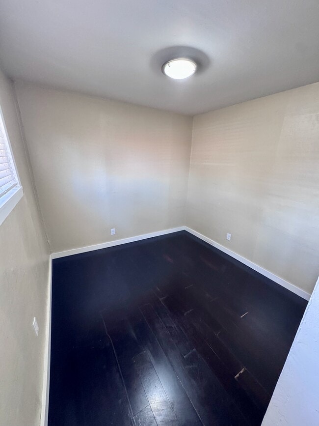 Photo - 201 H St Unit J