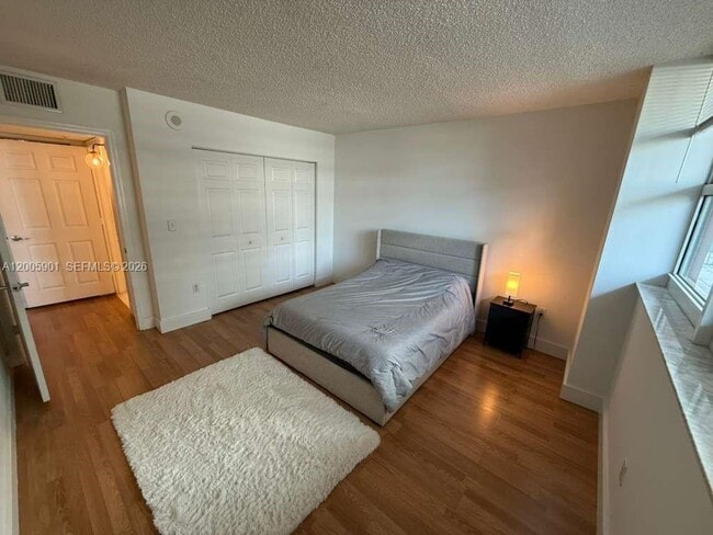 Photo - 1155 Brickell Bay Dr Unit 606