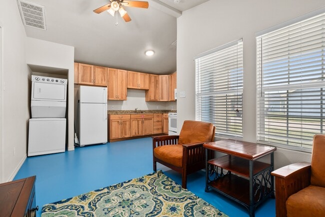 Photo - 109 Gillespie Ln