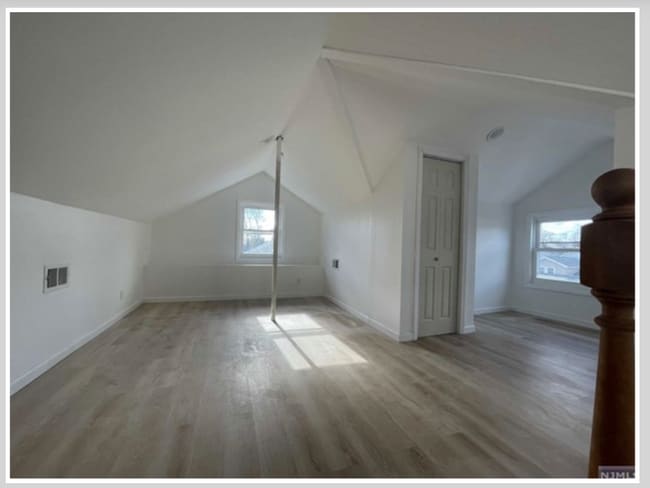 82 Jacoby St Unit 2