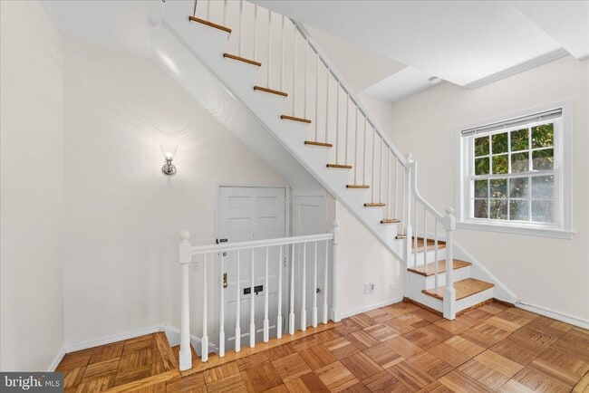 Photo - 3226 Gunston Rd