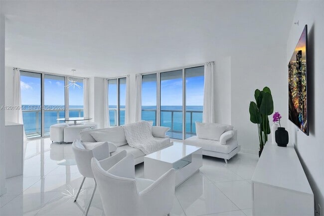 Building Photo - 6365 Collins Ave Unit 2403