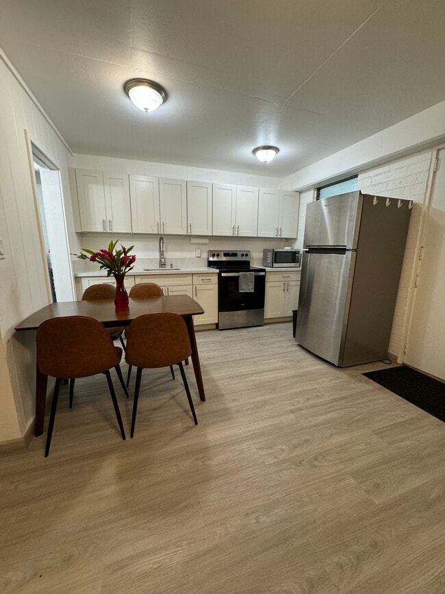 Photo - 410 Nahua St Unidad 104