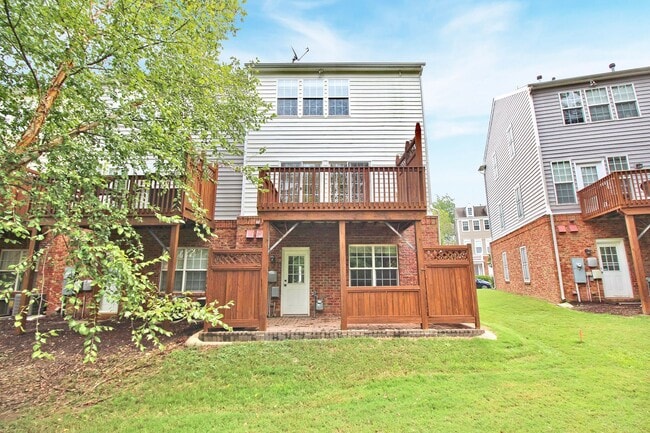 Photo - Townhome in South Park for Rent!