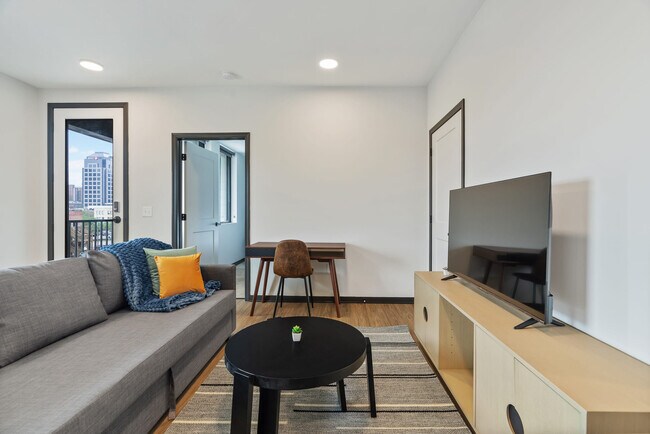 Photo - 423 E Michigan St Apartamento Unidad ID1026477P