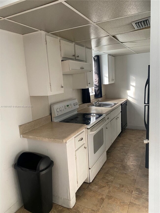 Photo - 1732 Meridian Ave Unidad 502