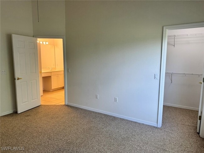 Building Photo - 860 Hampton Cir