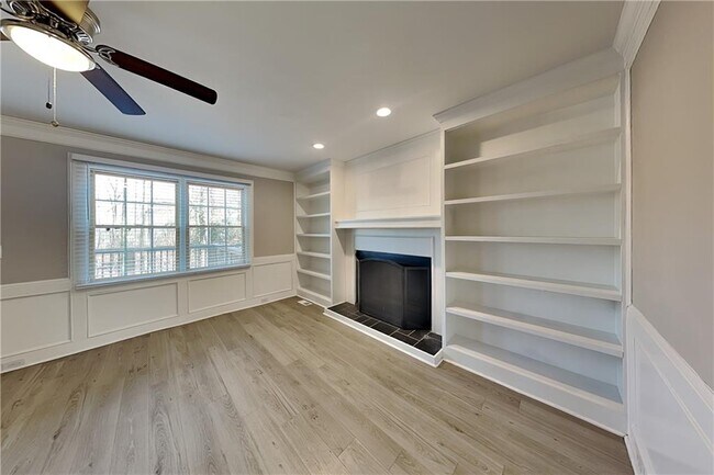 Photo - 1170 Colony Cir