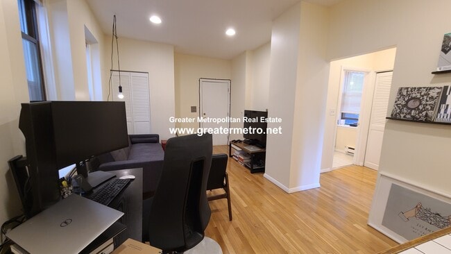 Photo - 1 Foster St
