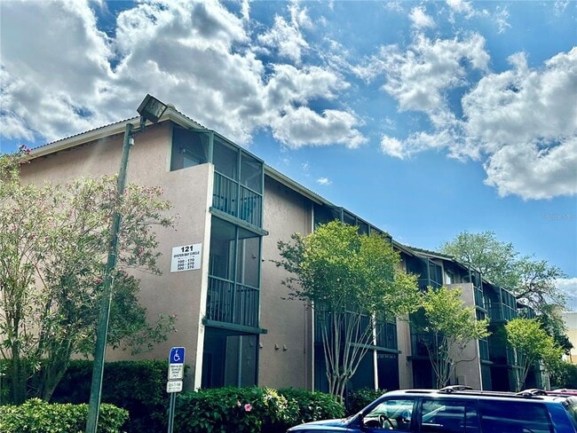 Building Photo - 121 Oyster Bay Cir Unit 300 Rental
