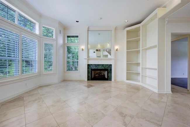 Photo - 3105 Lacevine Ln
