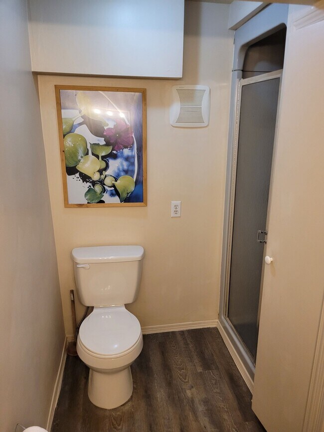 Photo - 76 Cedar St Unit Lower