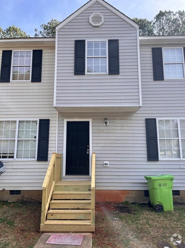 Building Photo - Lovely 3bedroom / 2bath Townhouse near NCSU!
