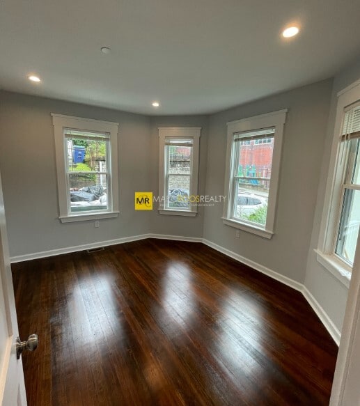 Photo - 31 Raymond Ave