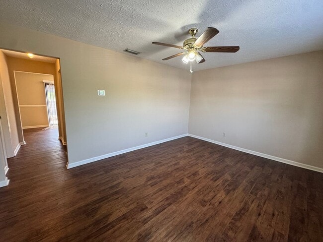 Photo - Great Location - Campbell County Townhome (176 Kitty Hawk Square)