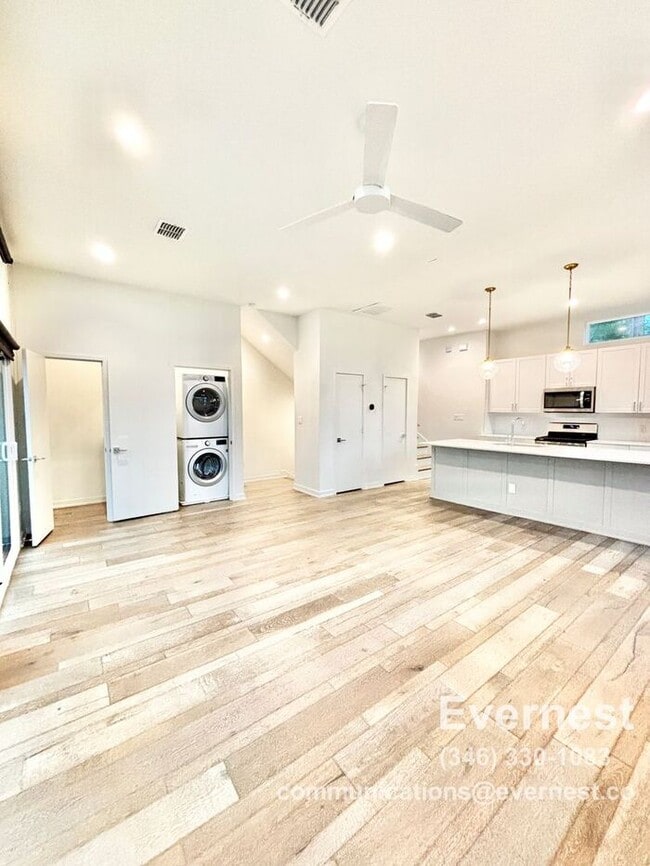 Photo - 2528 N Fitzhugh Ave