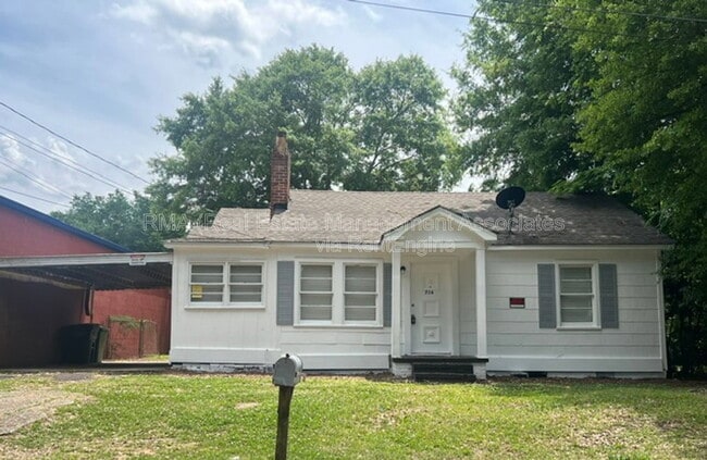 Building Photo - 716 Ray St