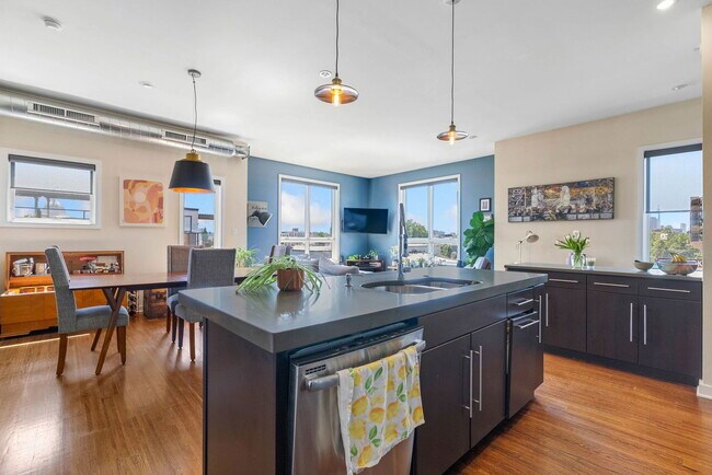 Photo - 1247 E Columbia Ave Unit 22