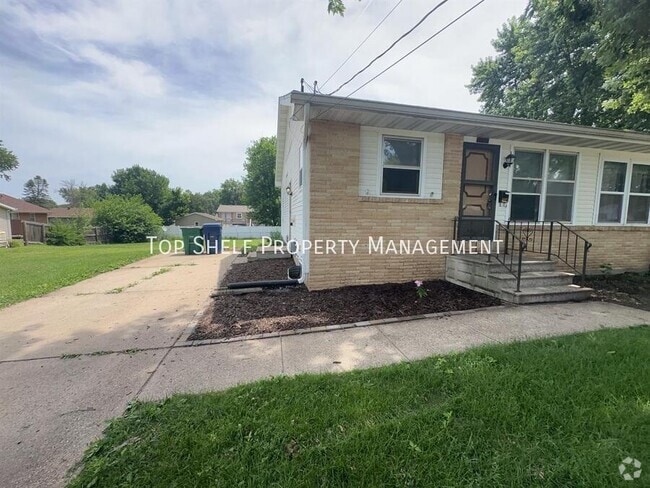 Building Photo - 4323 67th St Rental