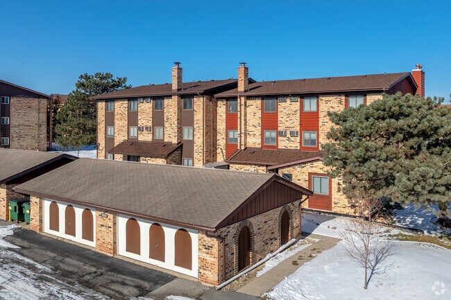 Primary - Orlan Brook Apartments