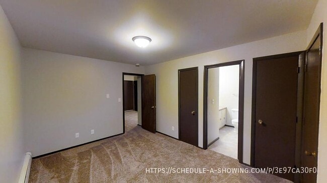 Photo - 701 Grove St