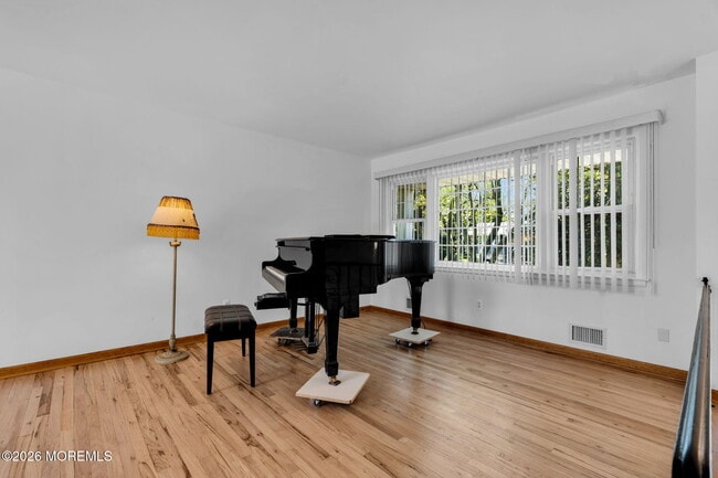 Photo - 1112 Wildwood Ave