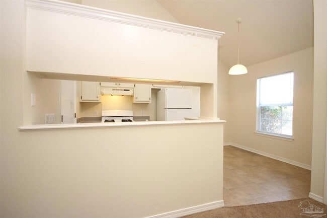 Photo - 7033 Weatherwood Dr