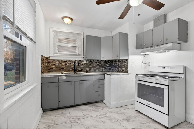 Photo - 8347 Eton Pl