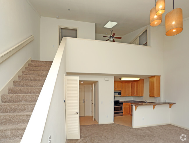 Loft Living Room - 1804 Mission St Apartments