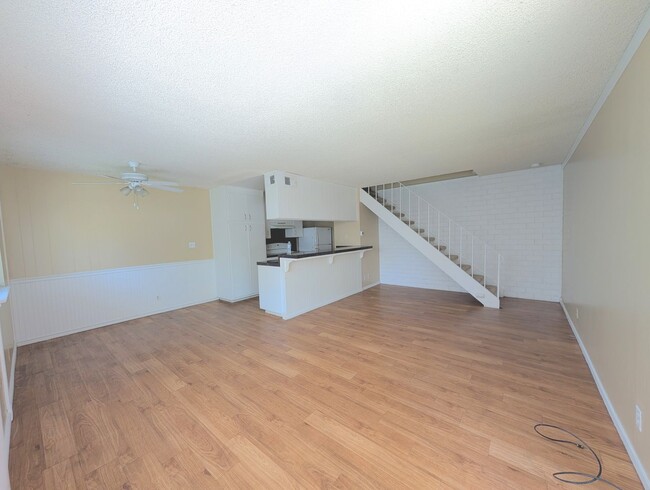 Photo - 6435 Greenback Ln