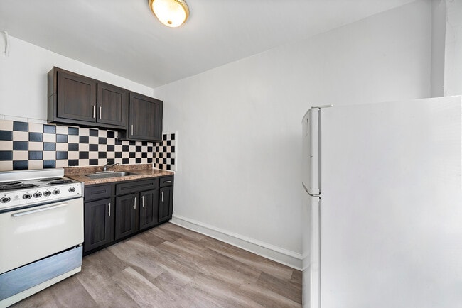 Avondale Apartments