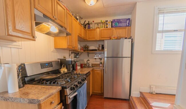Building Photo - 25 Suffolk St Unit 2 Rental
