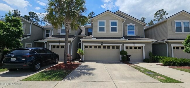Building Photo - 221 Richmond Dr