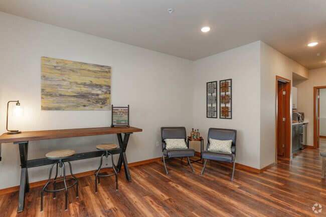 Leasing Center