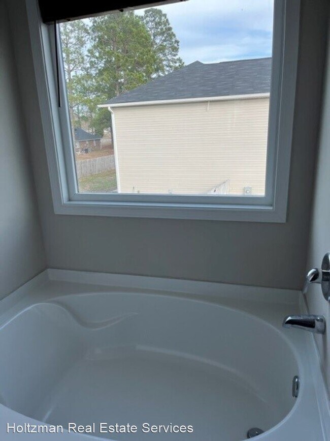 Photo - 4 br, 2.5 bath House - 1511 Bayberry Drive