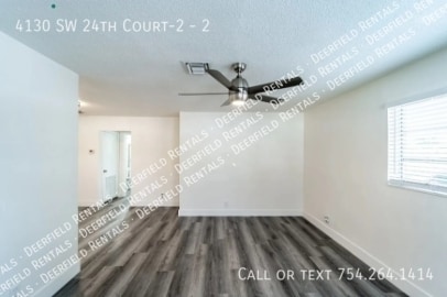 Building Photo - 4130 SW 24th Ct Rental