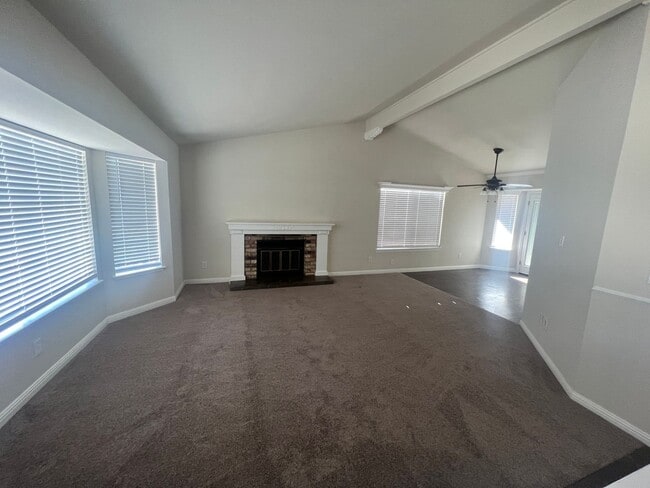 Photo - MOVE IN READY! Great looking home on a court location with low maintenance landscaping.