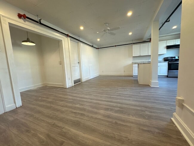 Photo - Spacious Large Studio Apartment Unit Apt 308 - Large Studio