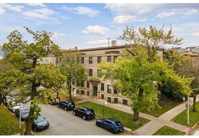 Photo - 917 W Waveland Ave Unit 1A