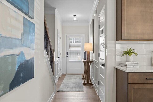 Photo - 700 Shetland Trl