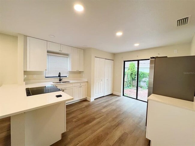Photo - 1016 9th Ave NW