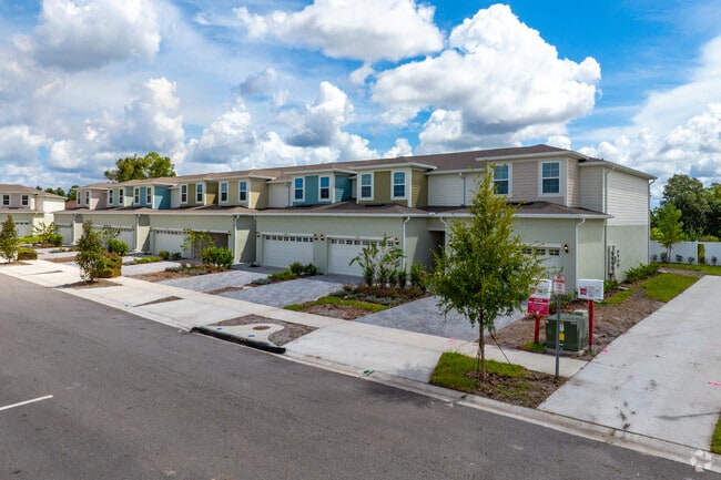 5125 Redd Ln Saint Cloud, FL 34771 - Nona Homes