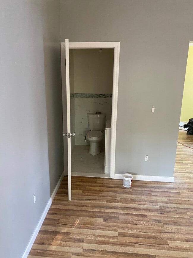 Photo - 349 Warwick Ave Unidad 2nd