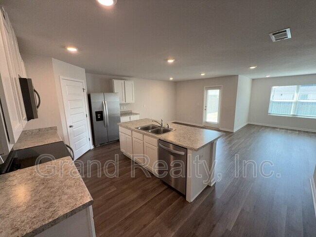 Photo - 4395 Winged Elm Ct