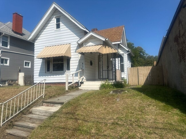 Building Photo - 834 Prouty Ave Rental