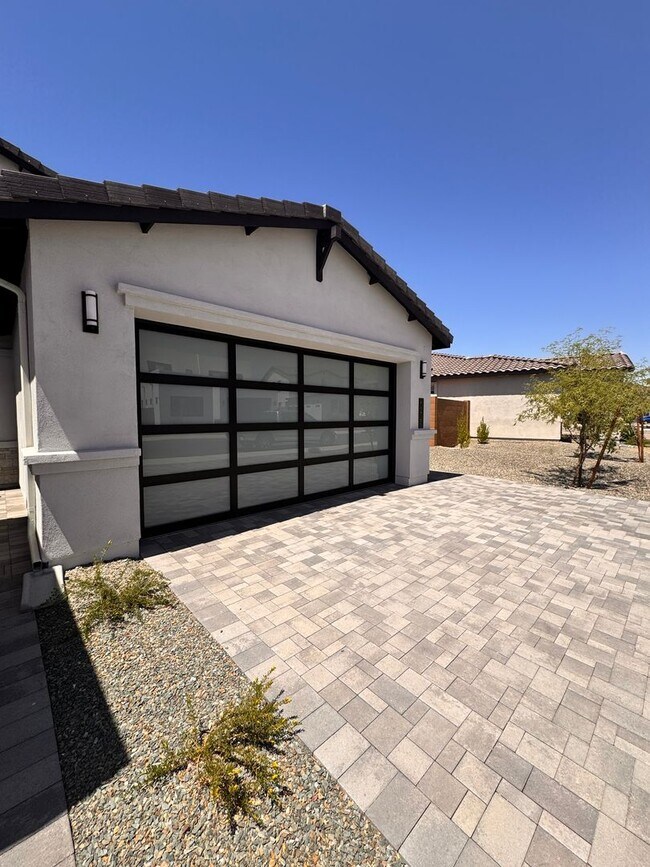 Photo - BEAUTIFUL HOME IN ALORAVITA NORTH IN PEORIA