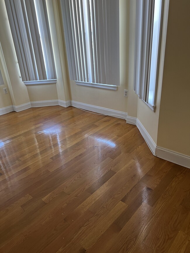 Photo - 90 Westland Ave Unidad 401